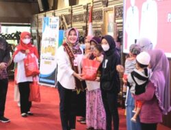 Sri Mulyani Dikukuhkan Sebagai Bunda Asuh Anak Stunting dan Meluncurkan Program Gotong Royong Cegah Stunting