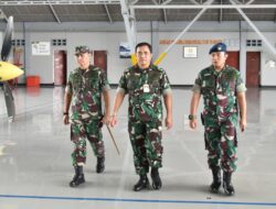 Wadankodiklatau Tinjau Kesiapan Demo Udara Dalam Rangka HUT TNI AU Ke-77 Tahun 2023