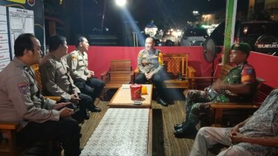 Wakapolres Singkawang Kompol Tri Prasetyo Lakukan Supervisi di Pos Pengamanan Lebaran